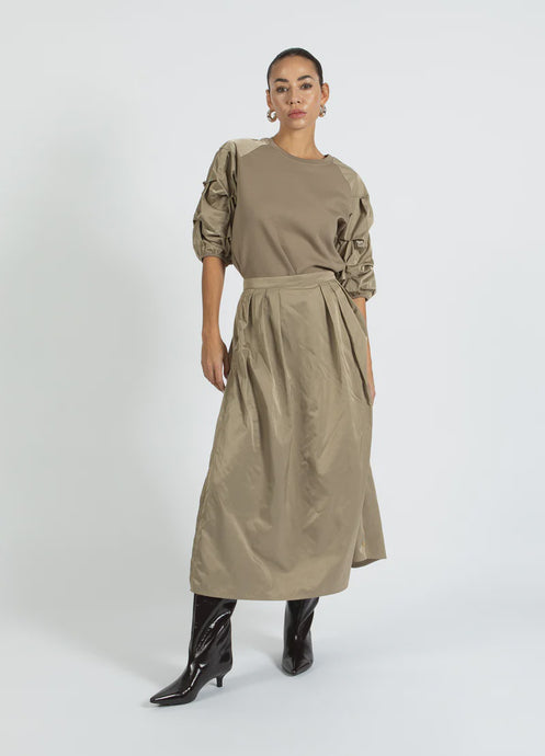 Coster blouse with puffy sleeves