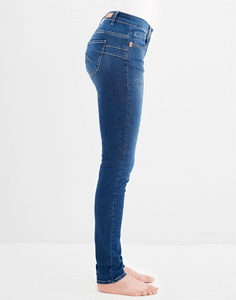 Claire washed denim jeans